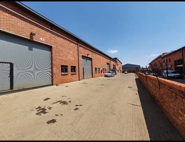 INDUSTRIAL PROPERTY TO RENT IN HENNOPSPARK